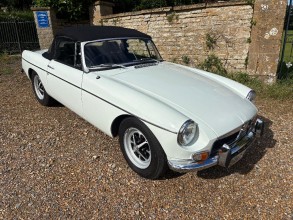 mgb260603_01
