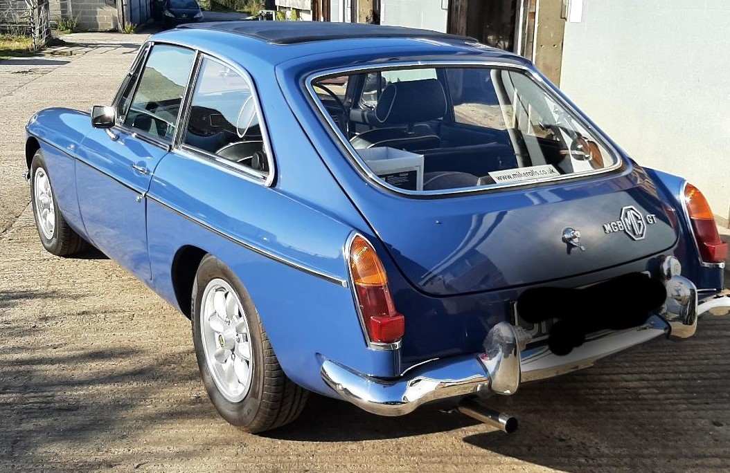 MGB GT exteria 
