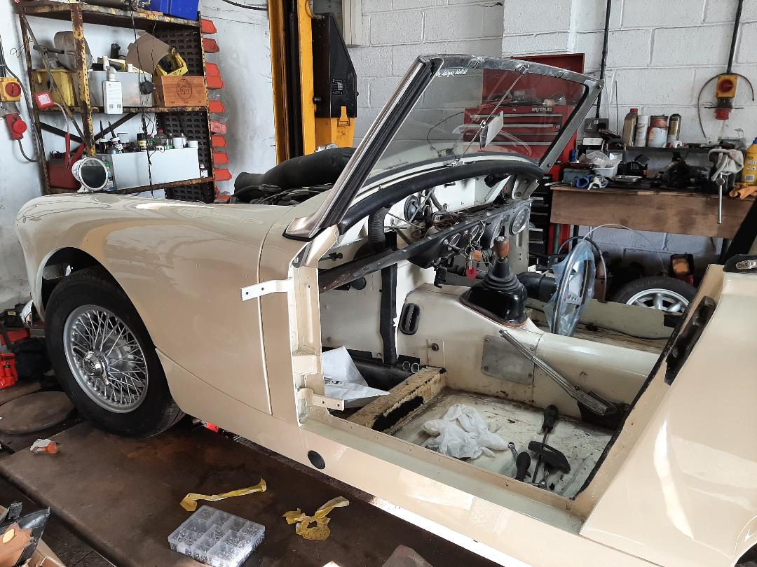 Midget beind assembled