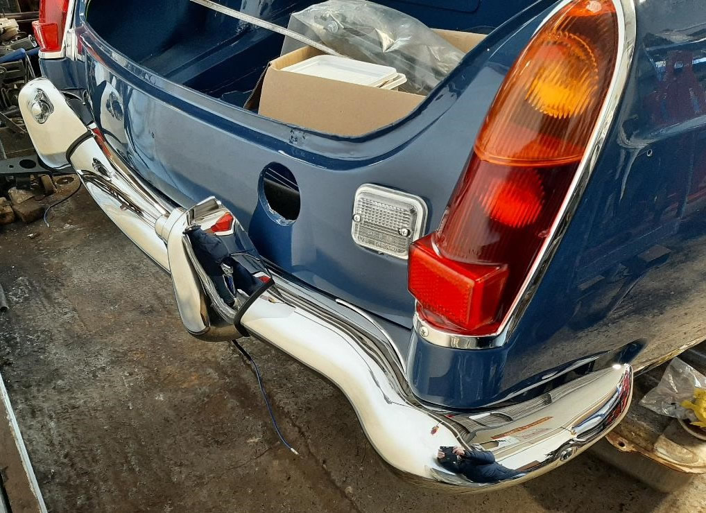 MGB GT in paint